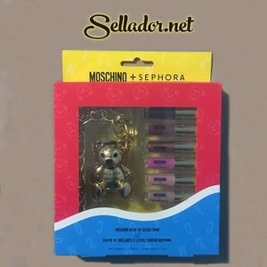 Moschino X Sephora limited edition lip gloss kit